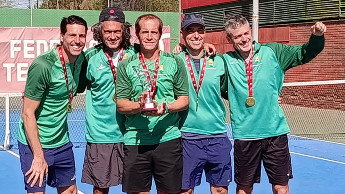 Nuevo logro para la ciudad: el Club Tenis Alcorcón gana el Campeonato de España por equipos +40