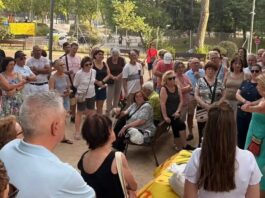 Alcorcón suma nuevos apoyos contra el tanatorio-crematorio: los negocios se unen a la protesta vecinal Alcorcón suma nuevos apoyos contra el tanatorio-crematorio: los negocios se unen a la protesta vecinal