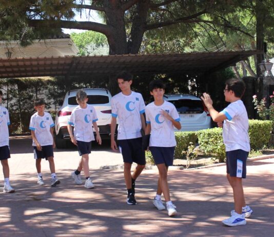 ¿Cómo elegir un colegio que facilite la adaptación de los nuevos alumnos? ¿Cómo elegir un colegio que facilite la adaptación de los nuevos alumnos?
