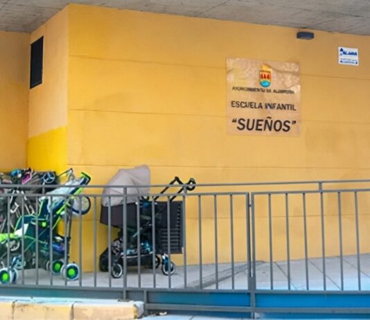 Alcorcón ya tiene seis de sus siete escuelas infantiles climatizadas: cerca de 60.000 euros invertidos Alcorcón ya tiene seis de sus siete escuelas infantiles climatizadas: cerca de 60.000 euros invertidos