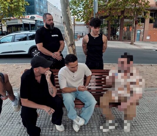 Se viraliza un vídeo en el que cazan a un hombre teniendo conversaciones de carácter sexual con una menor en Alcorcón Se viraliza un vídeo en el que cazan a un hombre teniendo conversaciones de carácter sexual con una menor en Alcorcón